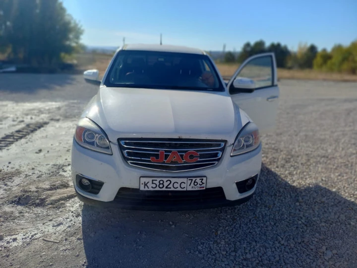 Автомобили легковые JAC T6 2022 года выпуска